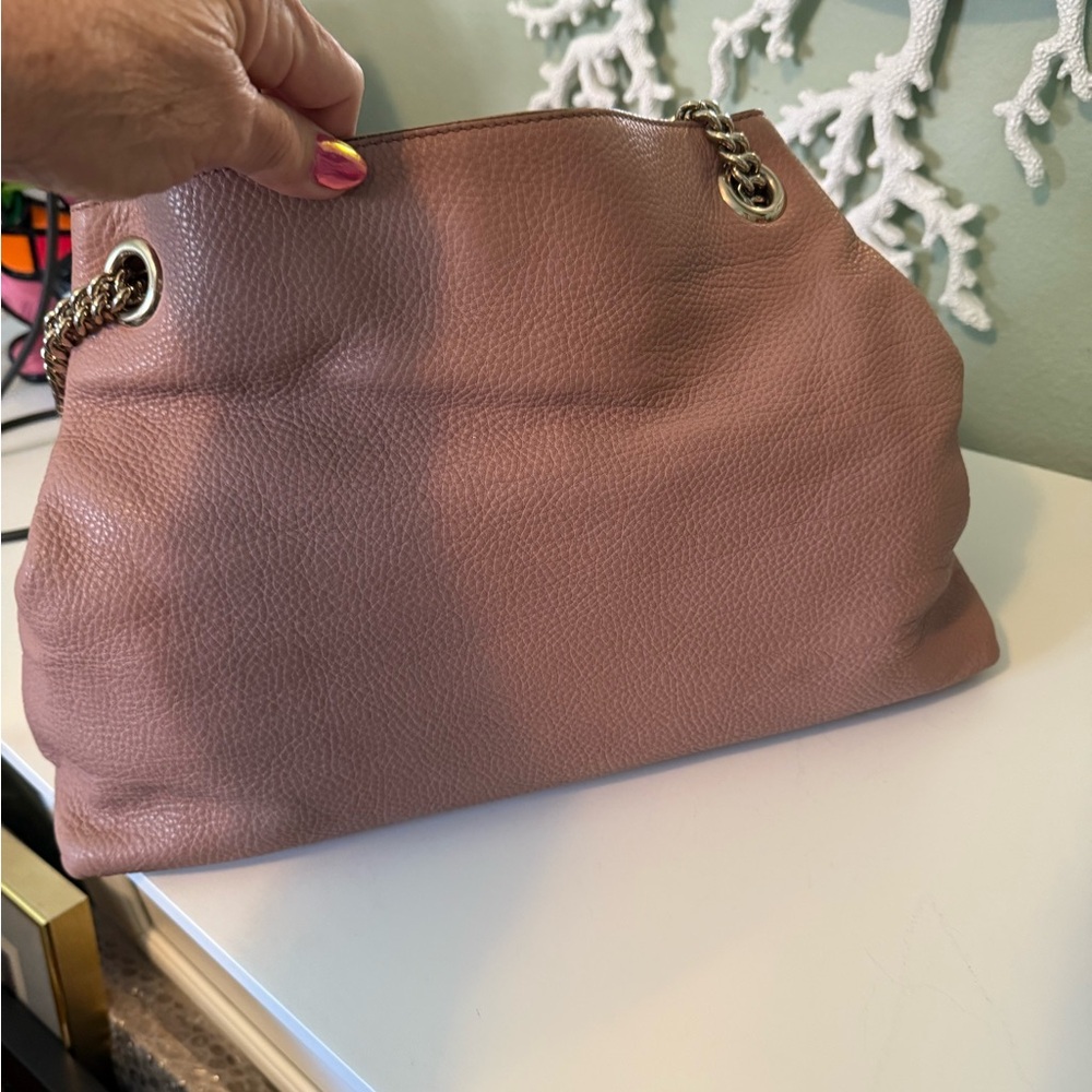 Gucci Soho Pink Shoulder Bag with Iconic GG Logo - Picture 5 of 10